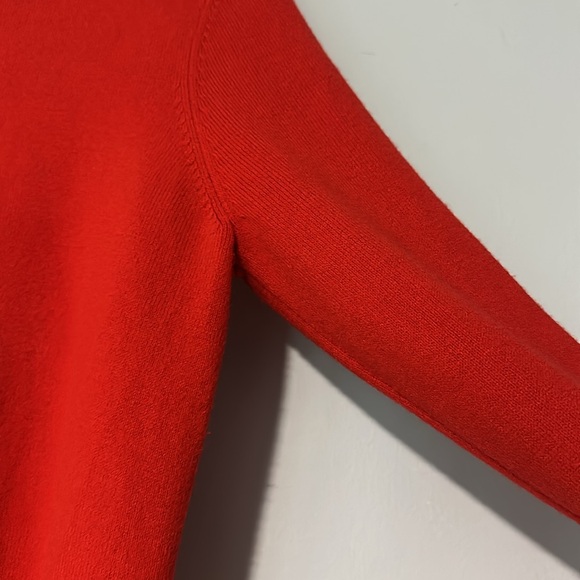 French Connection Sweater size small - Picture 5 of 10